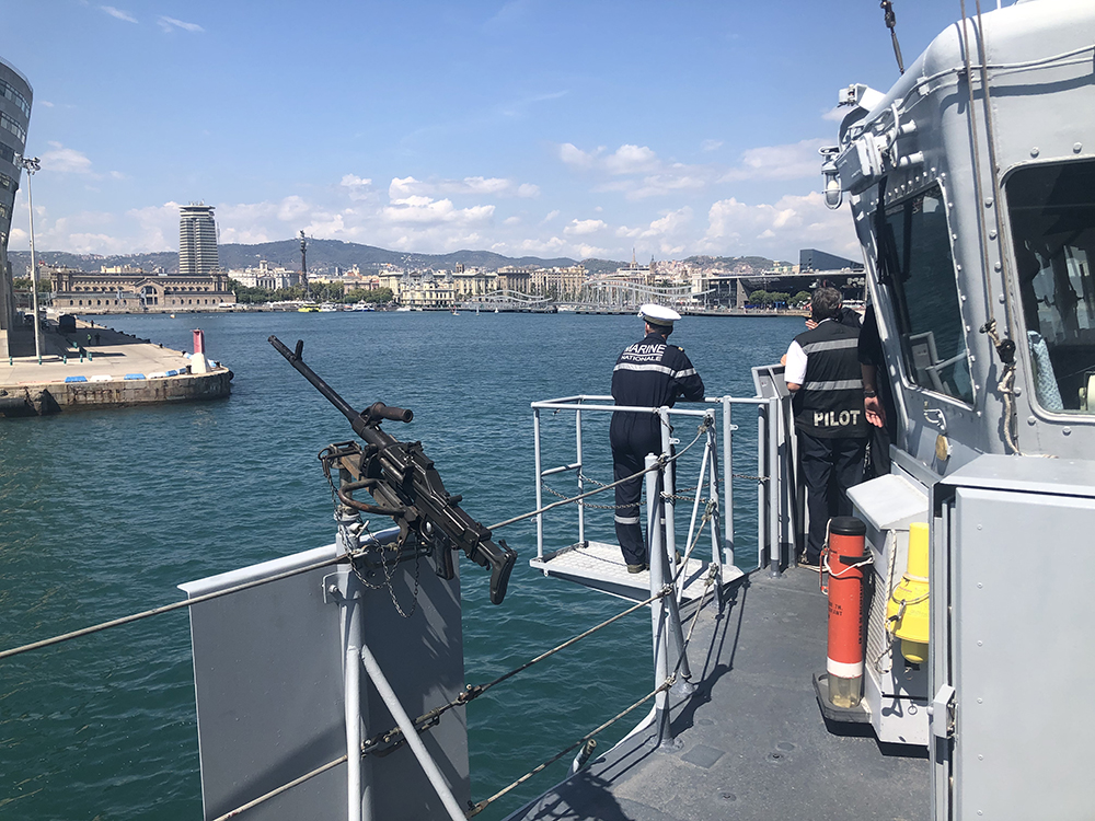 L’Orion appareille pour une mission de chasse aux mines