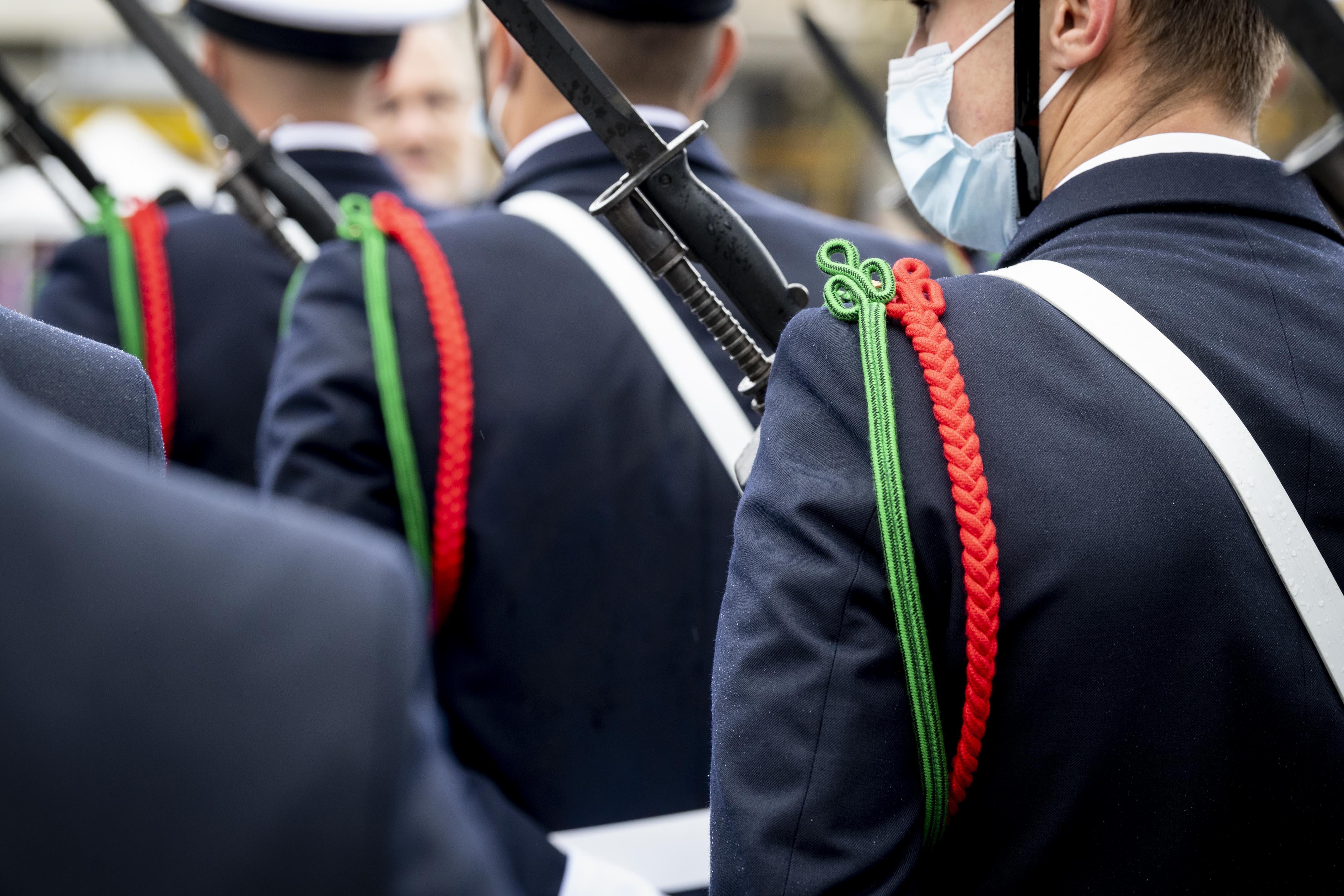 Cérémonie de tradition de l’École des fusiliers marins à Lorient
