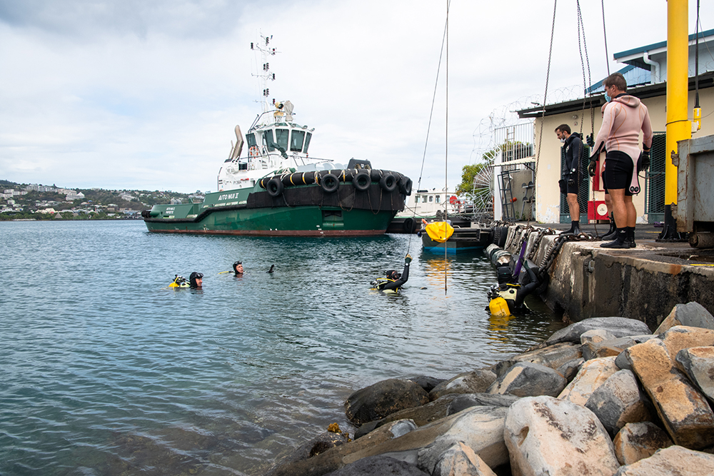 Journées « rade et base navale propre » à la base navale de Papeete