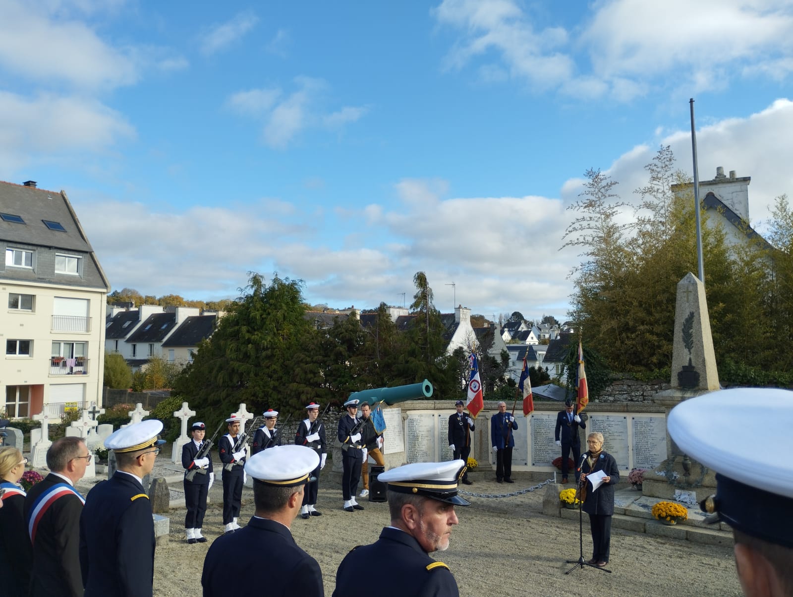  Les marins de la Force d’action navale commémorent l’Armistice du 11 novembre