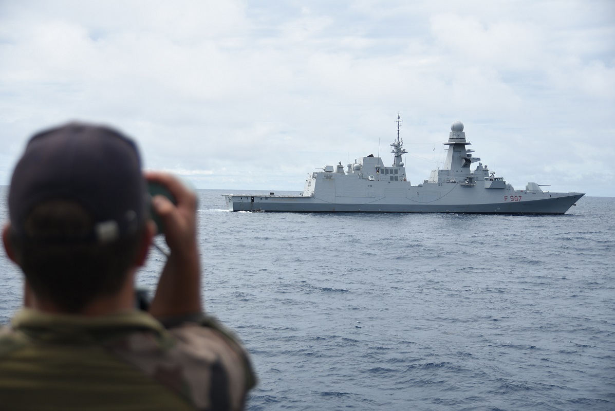 CORYMBE 158 - Interaction franco-italienne dans le golfe de Guinée