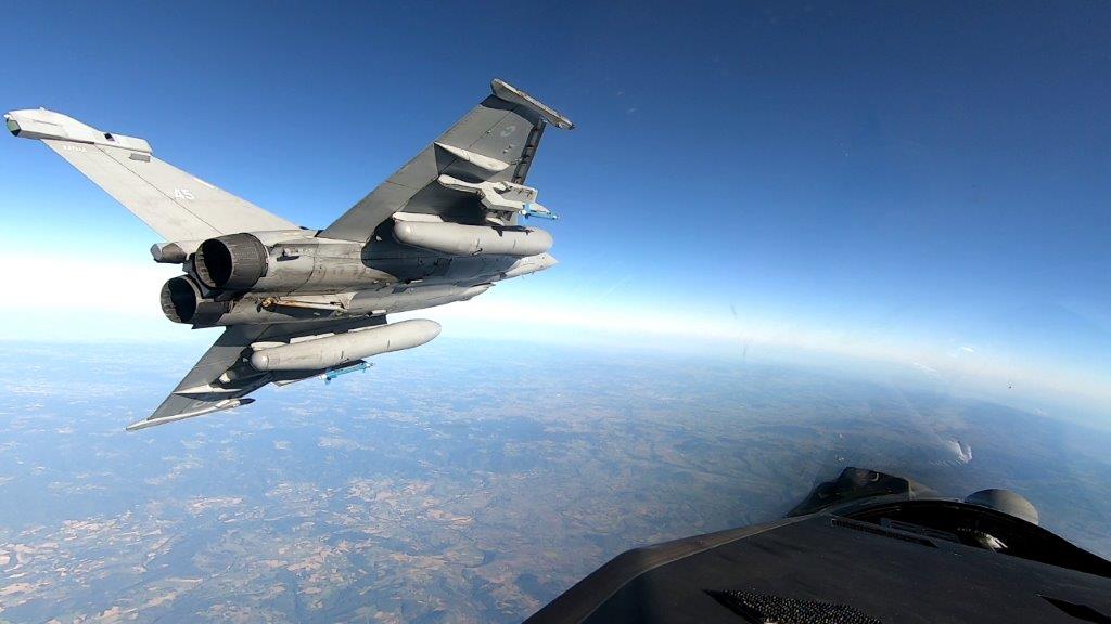 Les Rafale Marine en exercice de tir sur le camp de Canjuers