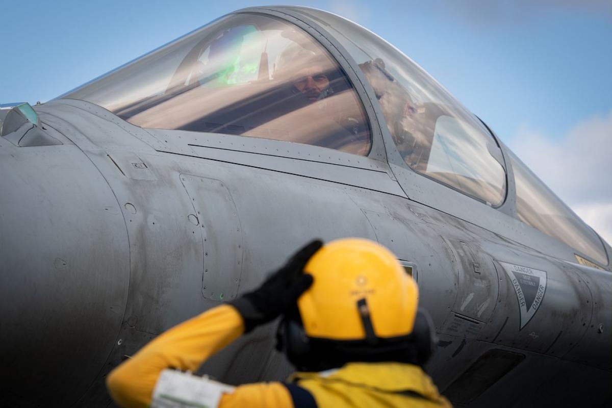 CLEMENCEAU 22 – Le groupe aéronaval en son soutien à l’opération EUFOR ALTHEA