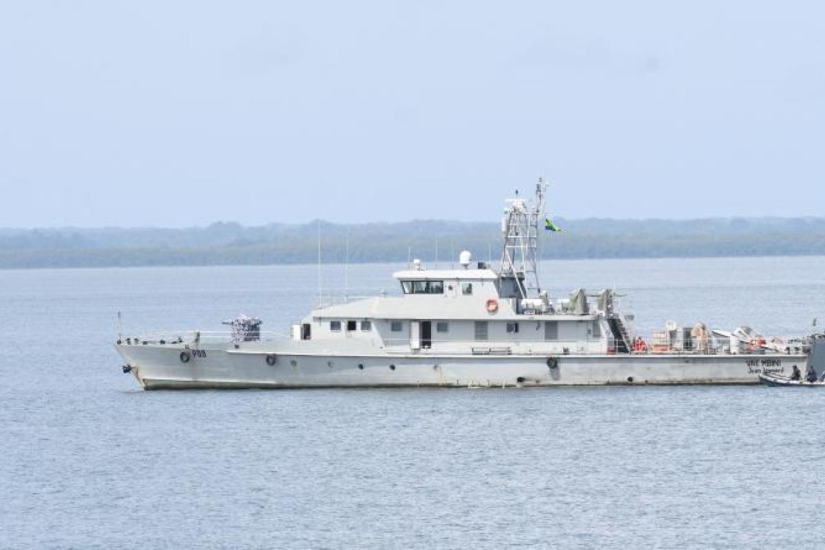 ZMAtO 22 - Le Borda patrouille en zone à risque de piraterie avant de rejoindre le Gabon