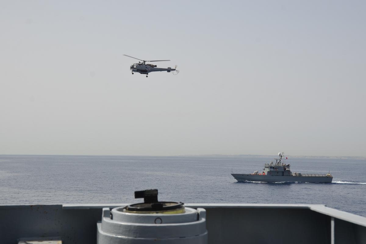 Méditerranée centrale –La FLF Aconit s’entraîne avec les marines américaine et maltaise au large de Malte