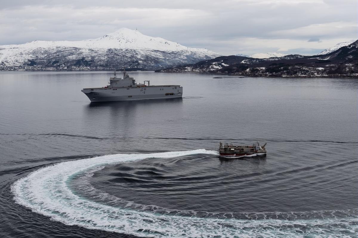 ATLANTIQUE NORD : fin de déploiement pour le porte-hélicoptères amphibie Dixmude