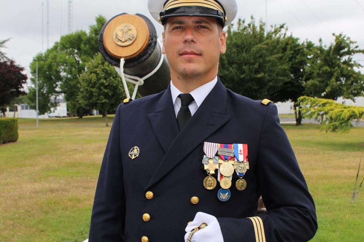 Prise de commandement de la compagnie de fusiliers marins Le Sant