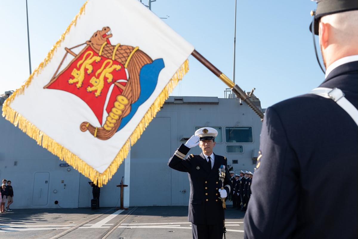 Un nouveau commandant pour la frégate multimissions Normandie