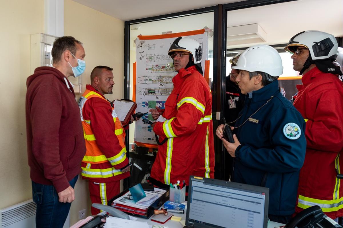  Base navale de Brest : exercice sécurité supérieur validé pour le Monge et les renforts extérieurs