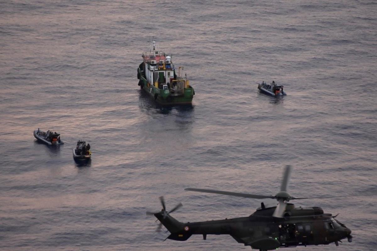  NARCOPS – Le PHA Tonnerre saisit 4,6 tonnes de cocaïne dans le golfe de Guinée