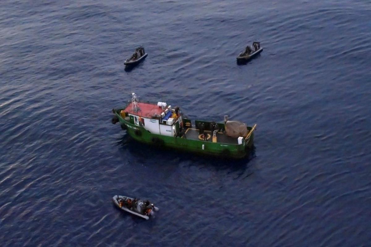 NARCOPS – Le PHA Tonnerre saisit 4,6 tonnes de cocaïne dans le golfe de Guinée