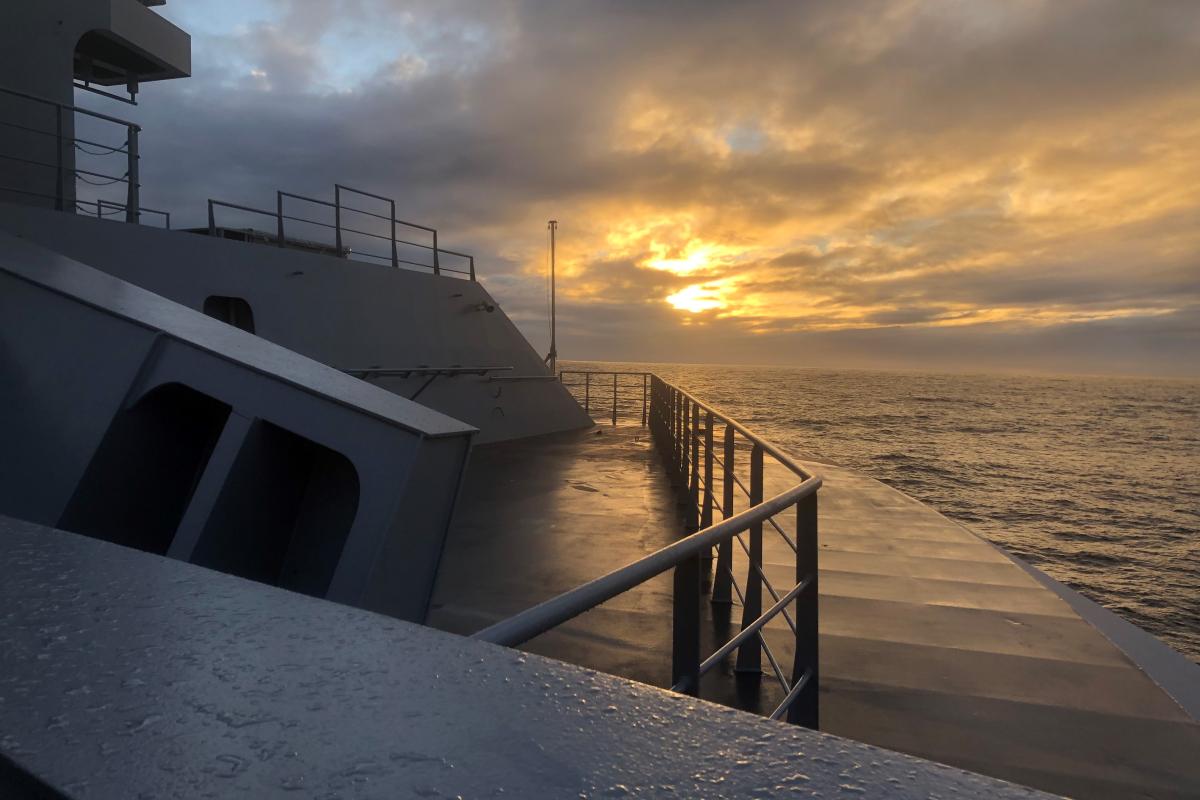  Premiers essais à la mer pour le bâtiment ravitailleur de forces Jacques Chevallier