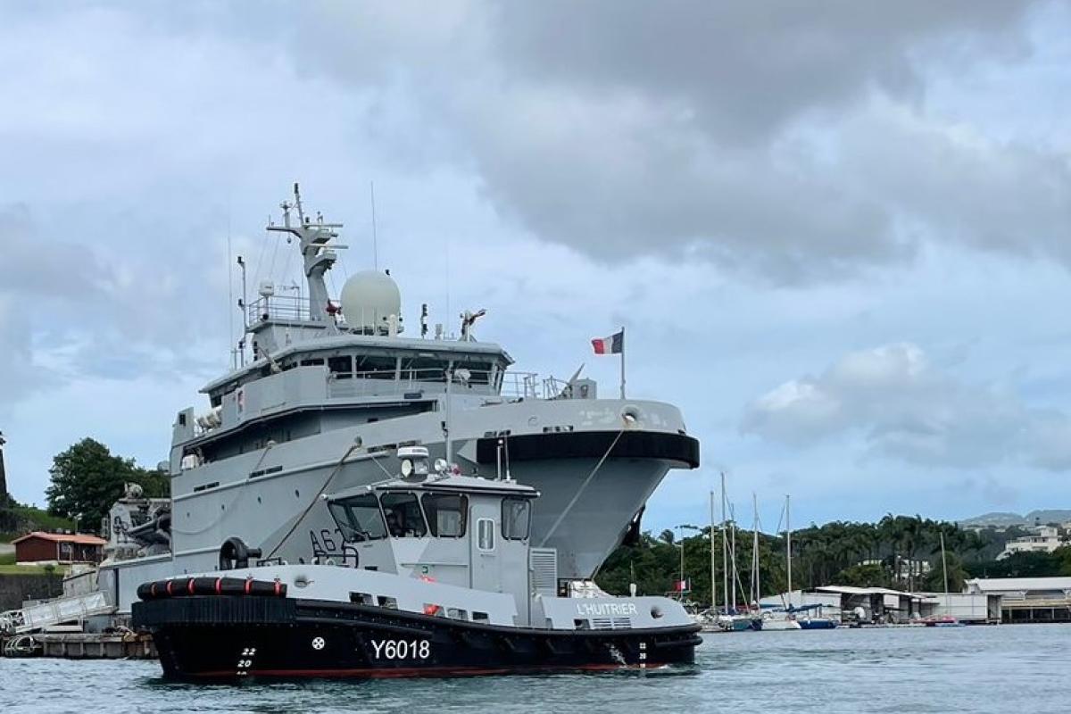  La base navale de Fort-de-France a accueilli deux nouveaux remorqueurs-pousseurs