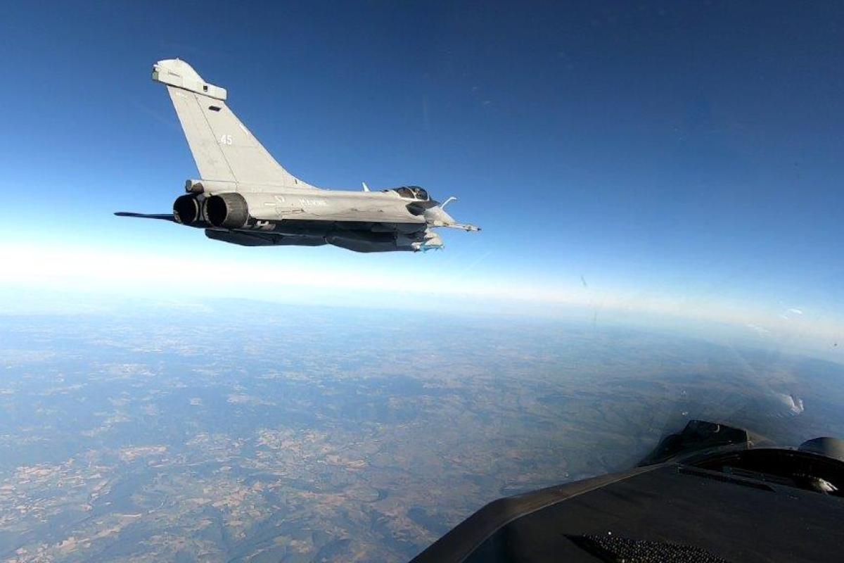 Les Rafale Marine en exercice de tir sur le camp de Canjuers