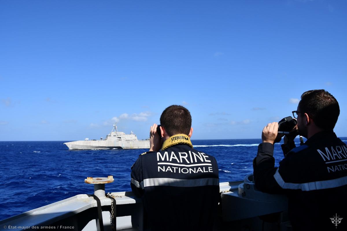 Mission Asie 2022 : Le Vendémiaire s’entraîne avec l’US Navy