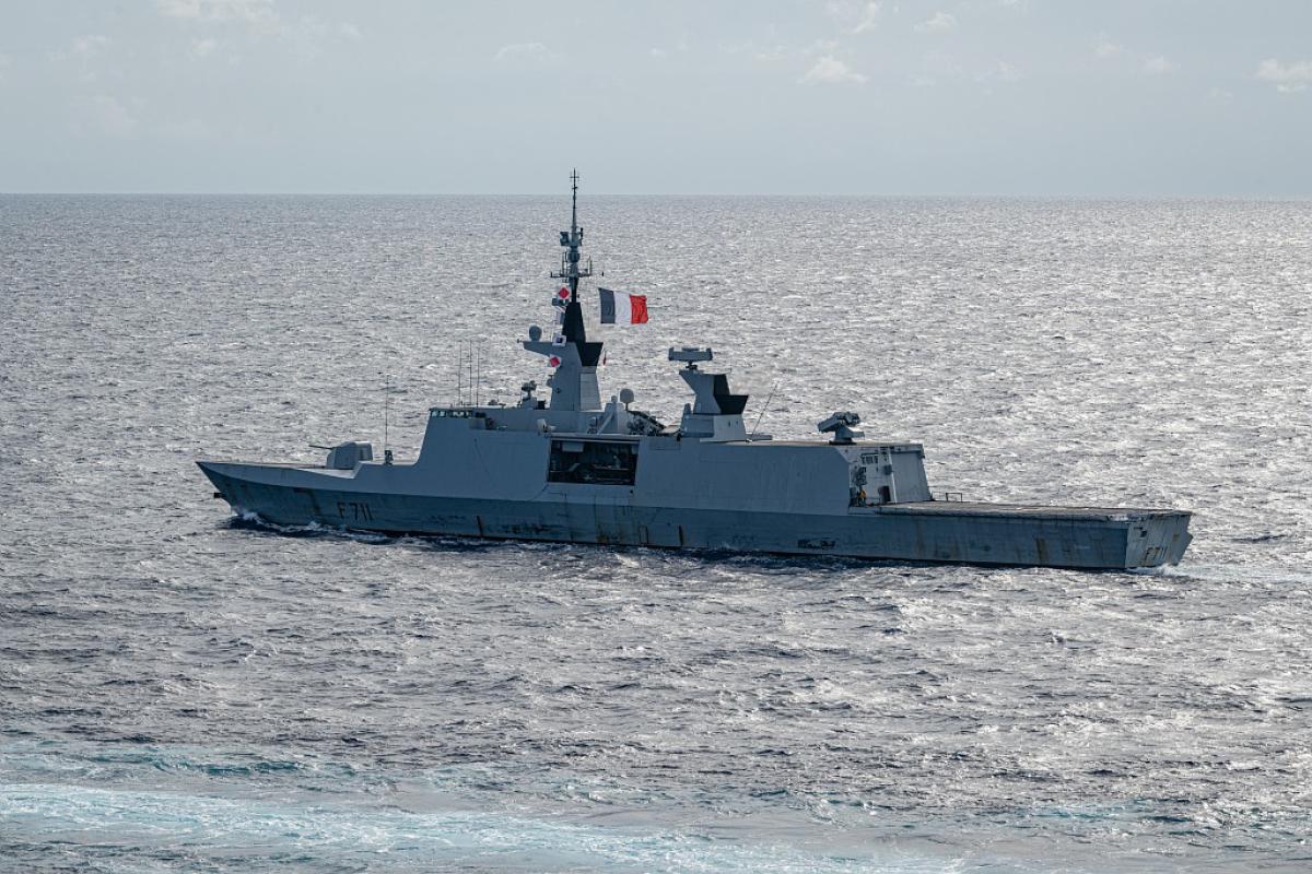 Le Surcouf appareille pour un déploiement de longue durée dans le golfe arabo-persique