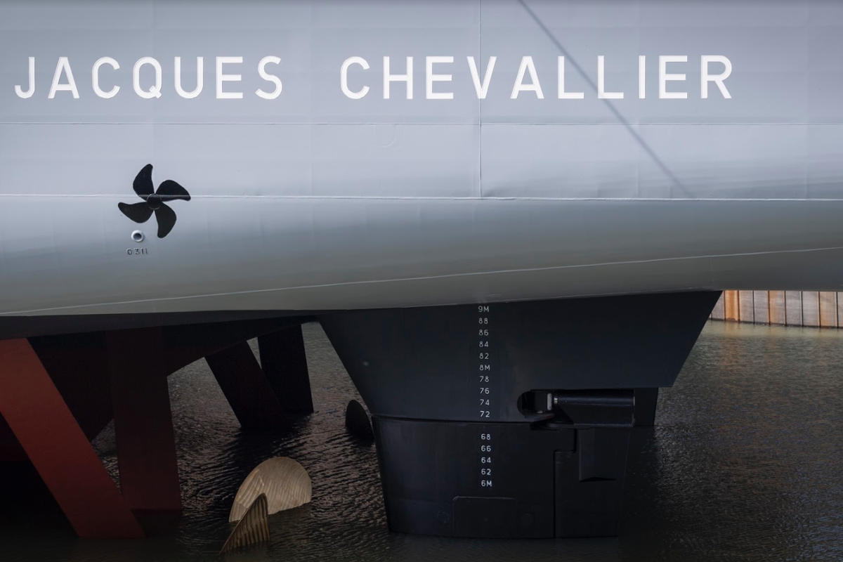 Mise à l'eau du 1er bâtiment ravitailleur de forces : le Jacques Chevallier