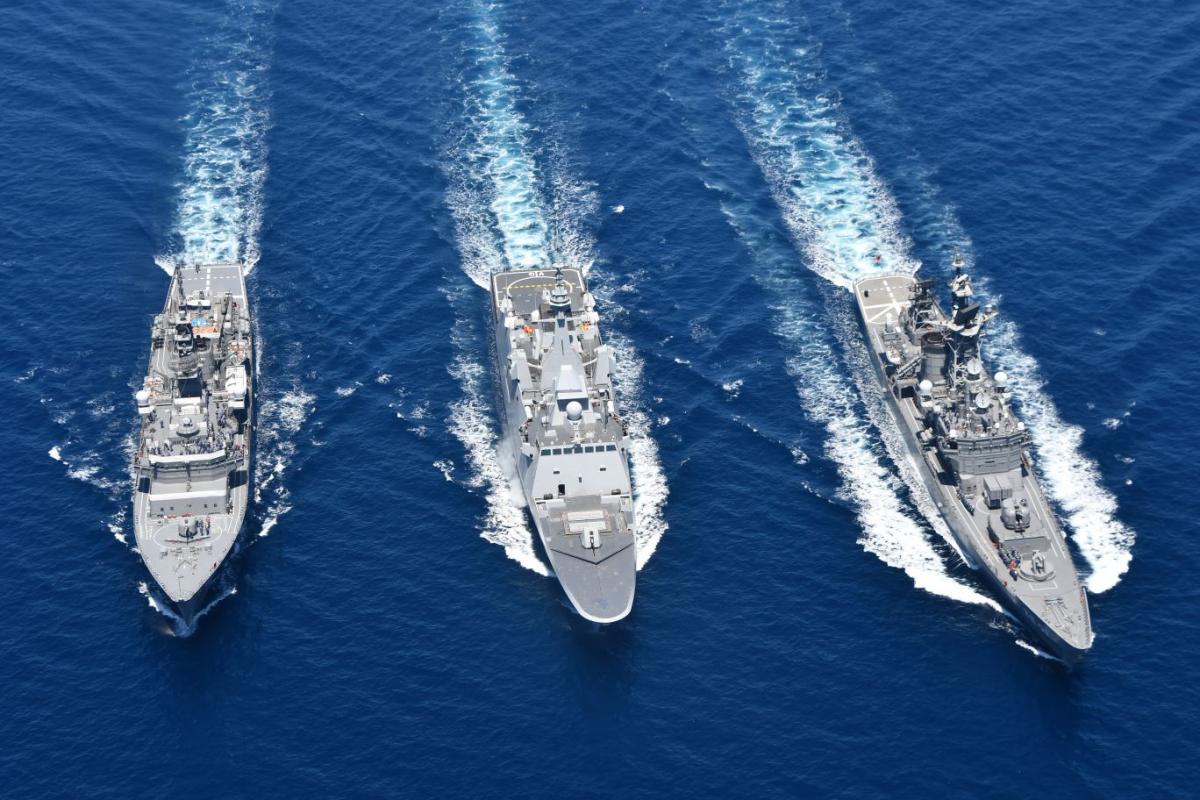 Méditerranée – L’Auvergne s’entraîne avec la marine japonaise au large de Toulon