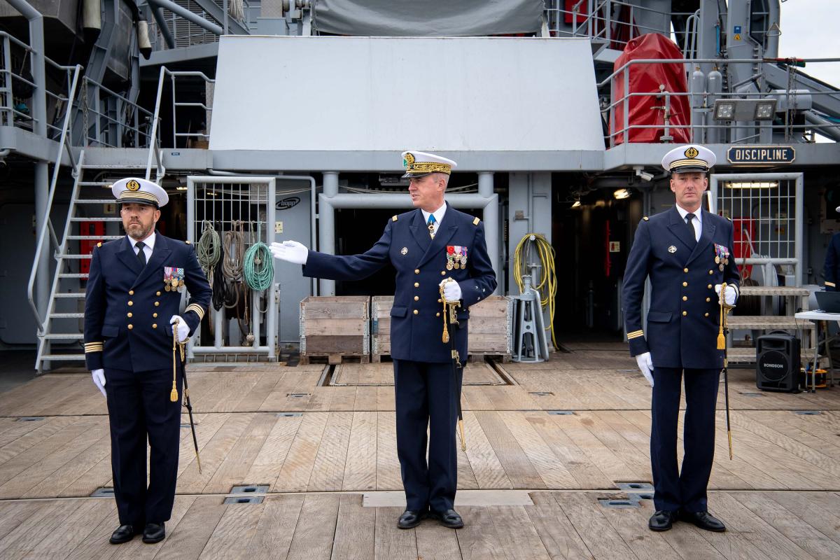 Un nouveau commandant pour l'équipage A  du bâtiment de soutien et d'assistance métropolitain Garonne