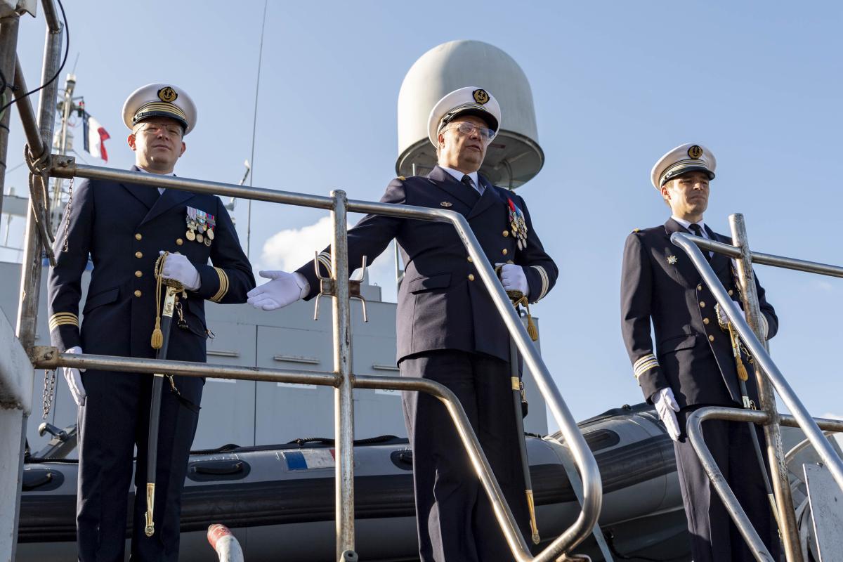 Un nouveau commandant pour le chasseur de mines tripartite L'Aigle