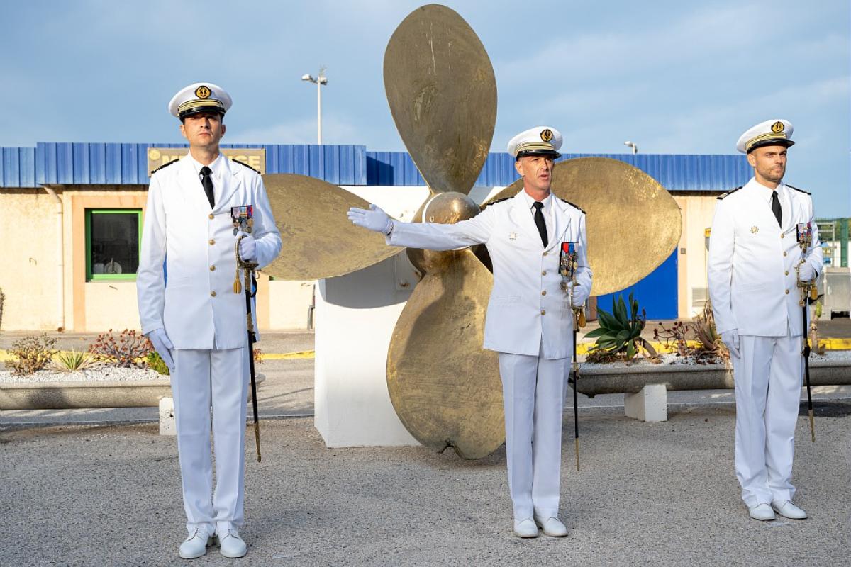 Un nouveau commandant pour le groupe de plongeurs démineurs de la Méditerranée et le Pluton