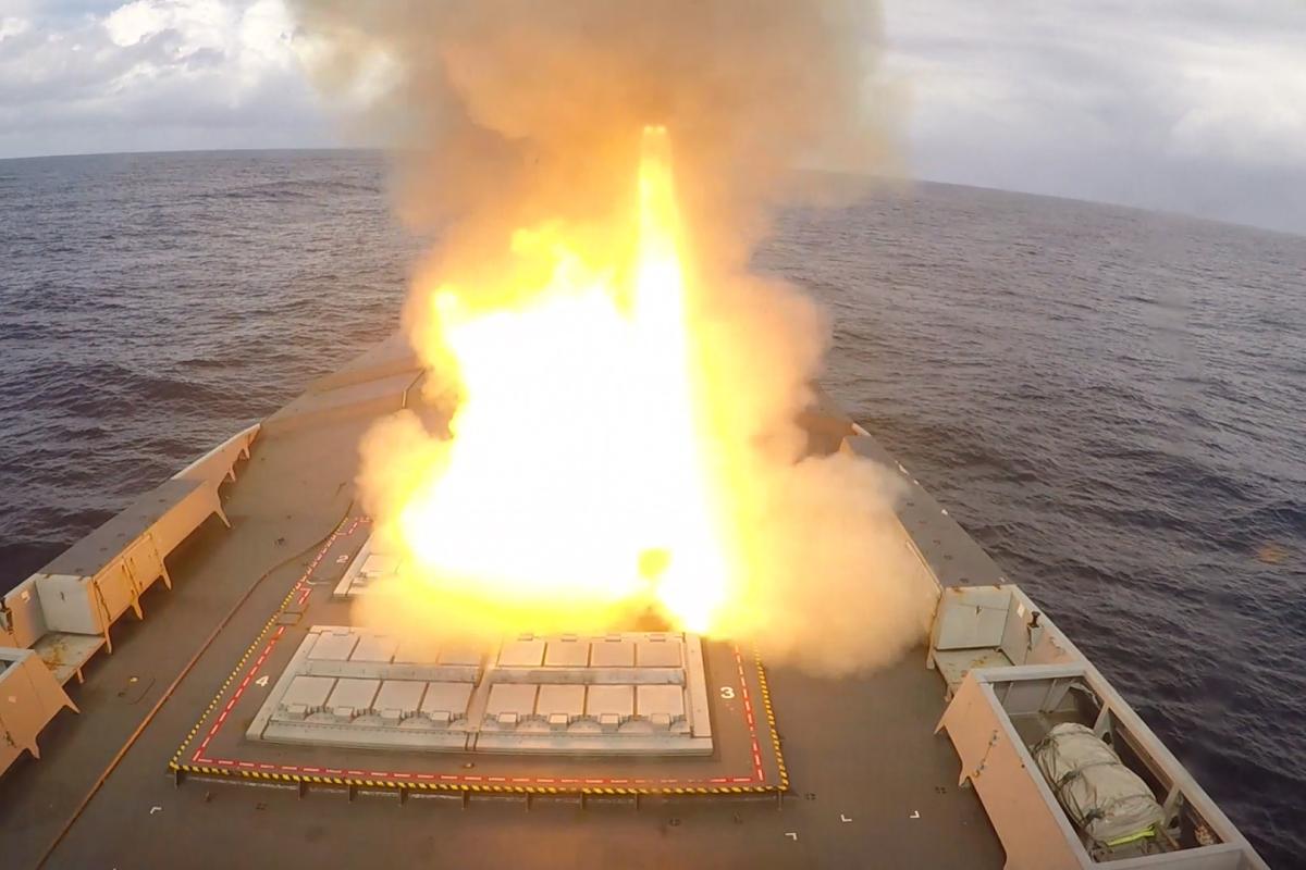Tir d’un missile Aster 15 couronné de succès pour l’équipage B de la FREMM Bretagne