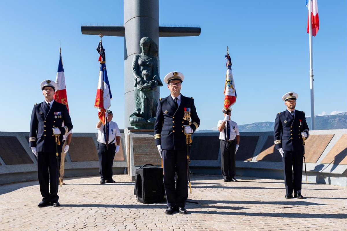  Un nouveau commandant pour le SNA Émeraude équipage rouge