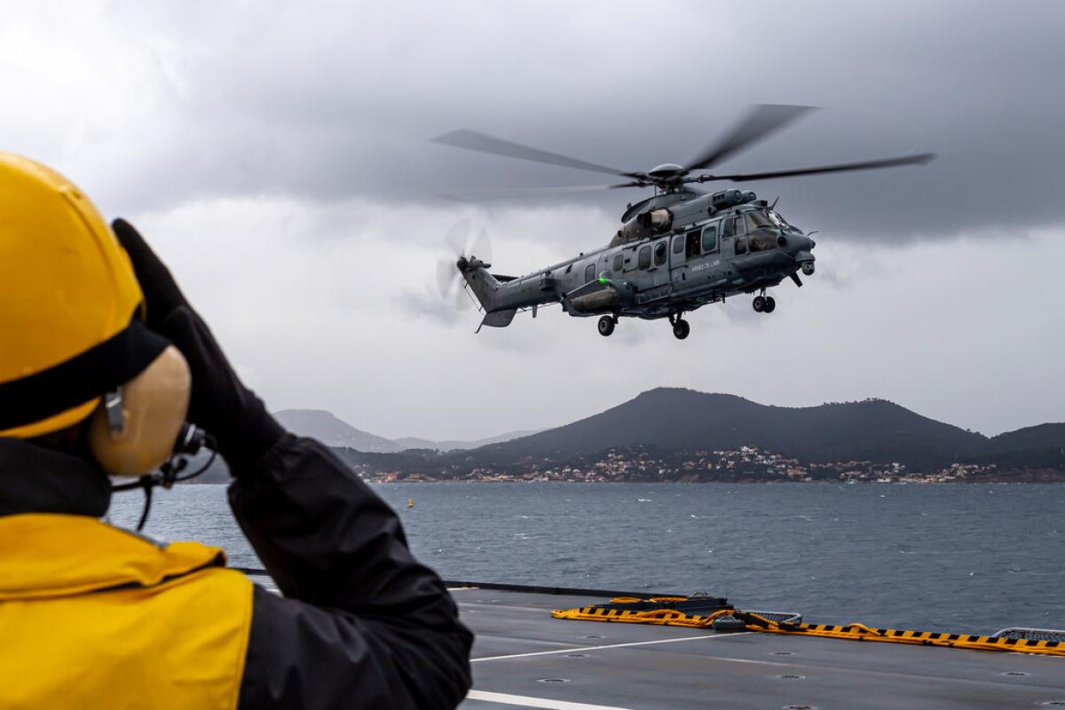  Manœuvres aviation interarmées à bord du Mistral