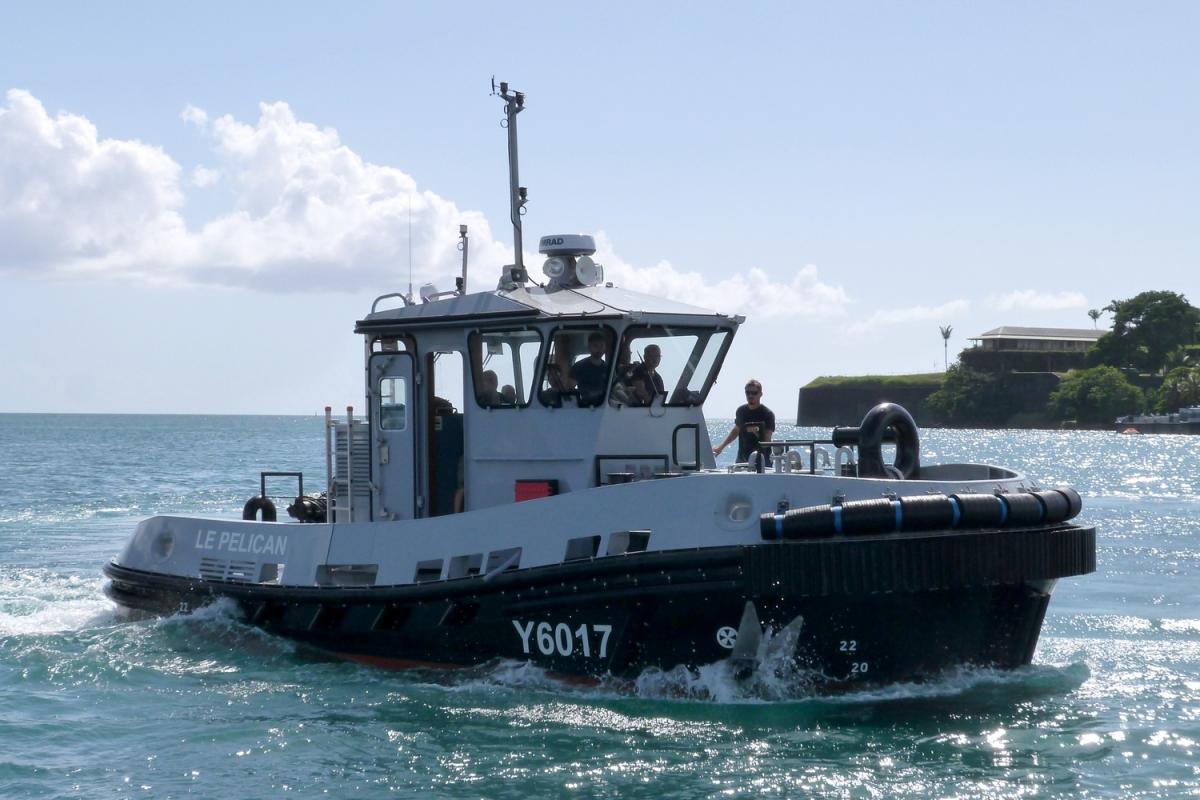  La base navale de Fort-de-France a accueilli deux nouveaux remorqueurs-pousseurs