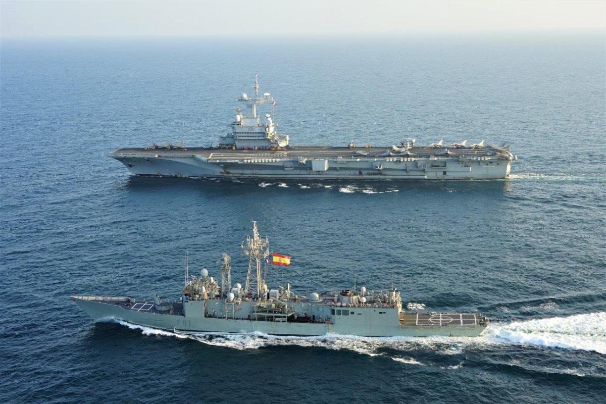  ANTARES – Le groupe aéronaval concourt à l’opération européenne ATALANTA pour renforcer la sécurité maritime en océan Indien