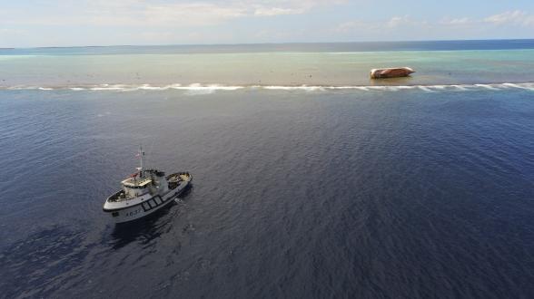 Le Maroa en mission de surveillance aux Tuamotu