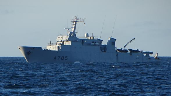 La Thétis en mission de police des pêches dans le golfe de Gascogne
