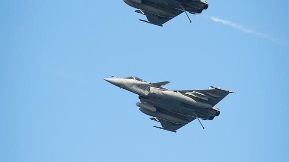 CLEMENCEAU 22 : le groupe aéronaval s’entraine avec la National Guard chypriote