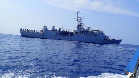 Corymbe 161 - Le PHM Commandant Birot lutte contre la pêche illégale