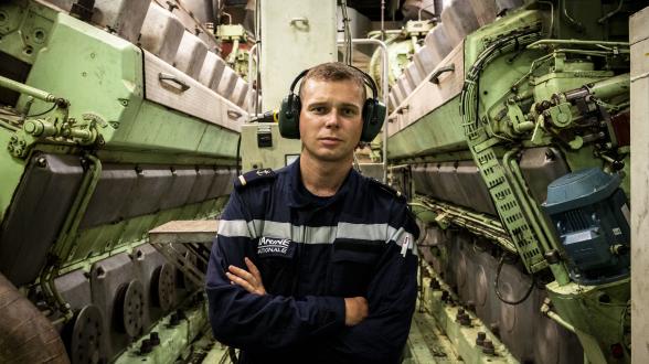 Portrait : EV2 Gabin, officier-élève à bord du porte-hélicoptères amphibie Mistral