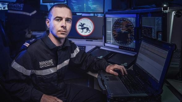 La Marine nationale accorde des bourses d’études aux étudiants dans le domaine informatique !