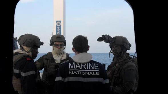 ZMAtO 22 - Le Borda patrouille en zone à risque de piraterie avant de rejoindre le Gabon