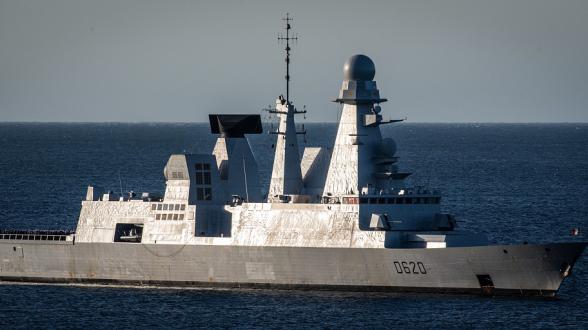Toulon : appareillage du Forbin pour la Méditerranée centrale et orientale