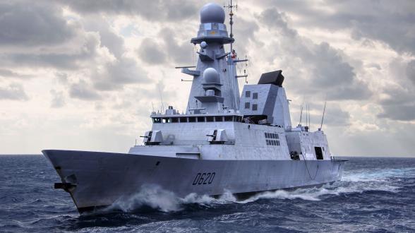 Méditerranée orientale – Le Forbin relève l’Auvergne sous la bannière de l’OTAN