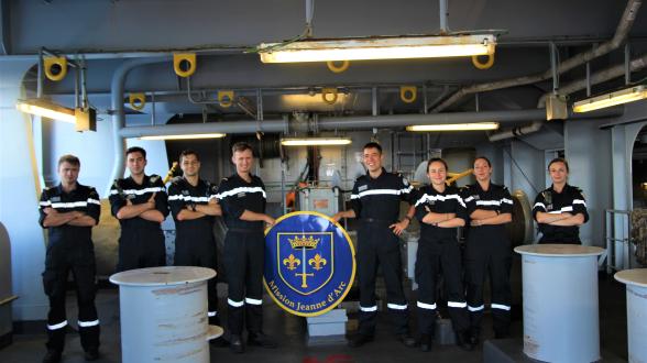 La Jeanne d’Arc 2022 en guise de première mission opérationnelle : les commissaires ancrage marine au cœur des opérations