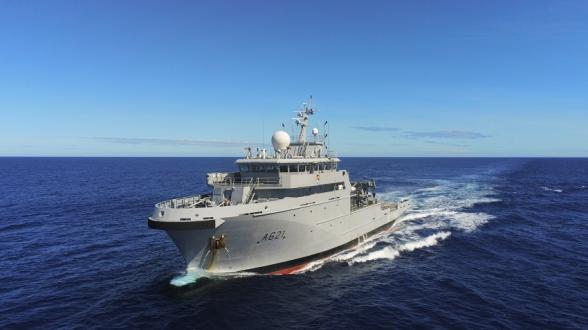 Le D’Entrecasteaux en mission TRIDENT de surveillance maritime 