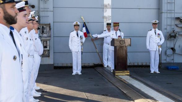 Un nouveau commandant  pour la frégate de surveillance Floréal