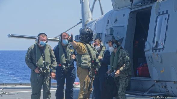 Méditerranée orientale – Le commandant de la SNMG2 accueilli à bord du Languedoc 