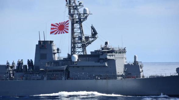 FANC - Exercice franco-japonais Oguri-Verny entre le D’Entrecasteaux et la frégate Kirisame