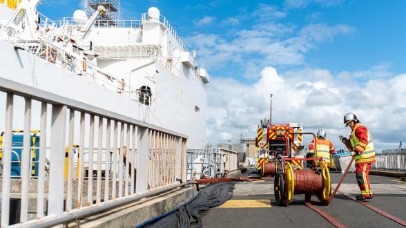  Base navale de Brest : exercice sécurité supérieur validé pour le Monge et les renforts extérieurs
