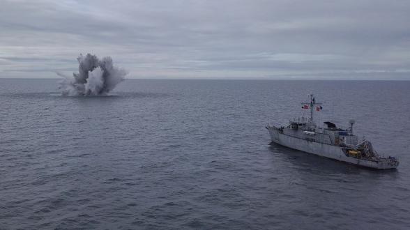 Manche - mer du Nord : 11 munitions historiques détruites par la force de guerre des mines de l’OTAN