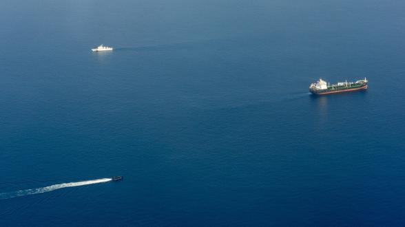  Collaboration tripartite dans la lutte contre les pollutions marines