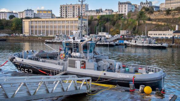  Livraison du premier RPC 30 de la Marine nationale à la base navale de Brest