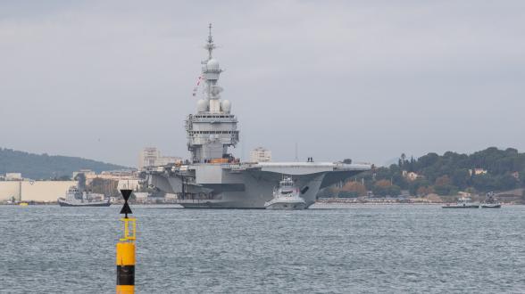  Mission ANTARES : déploiement du groupe aéronaval, autour du porte-avions Charles de Gaulle