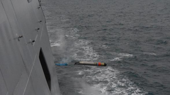  Tir d’une torpille MU90 version exercice par l’équipage A de la FREMM Bretagne